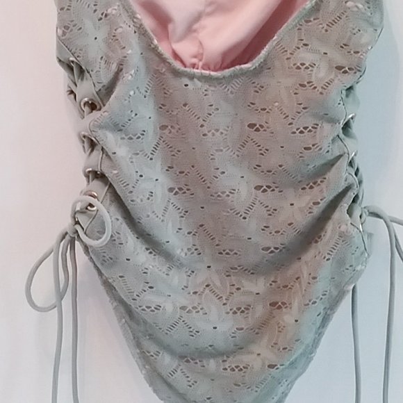 No Boundaries siwm suit - Picture 10 of 10